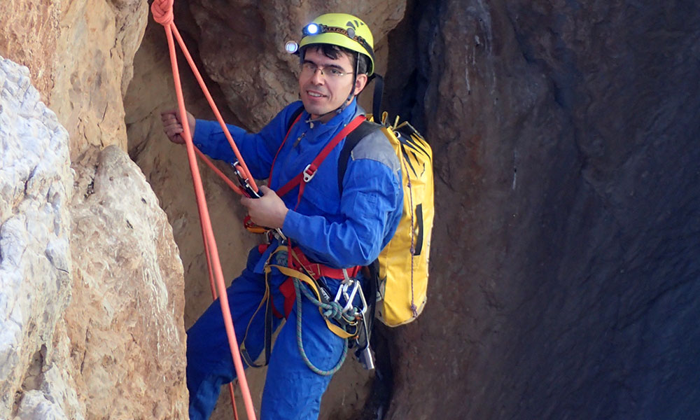 Cave Caving Tour guide in Iran