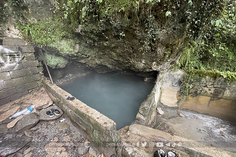 Falakdeh Spa, Hot spring